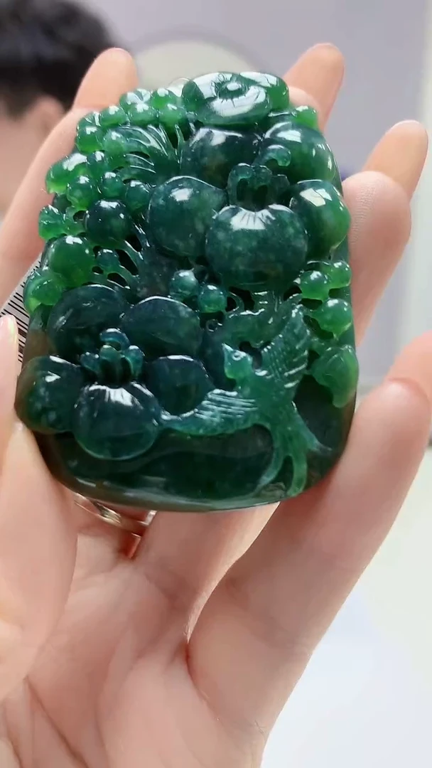 【闪购商品】定制翡翠未镶嵌4688DD-毛货挂件88