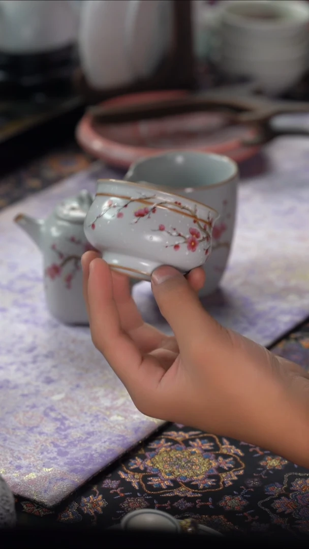 英姐好物分享@@傲雪红梅炉式杯