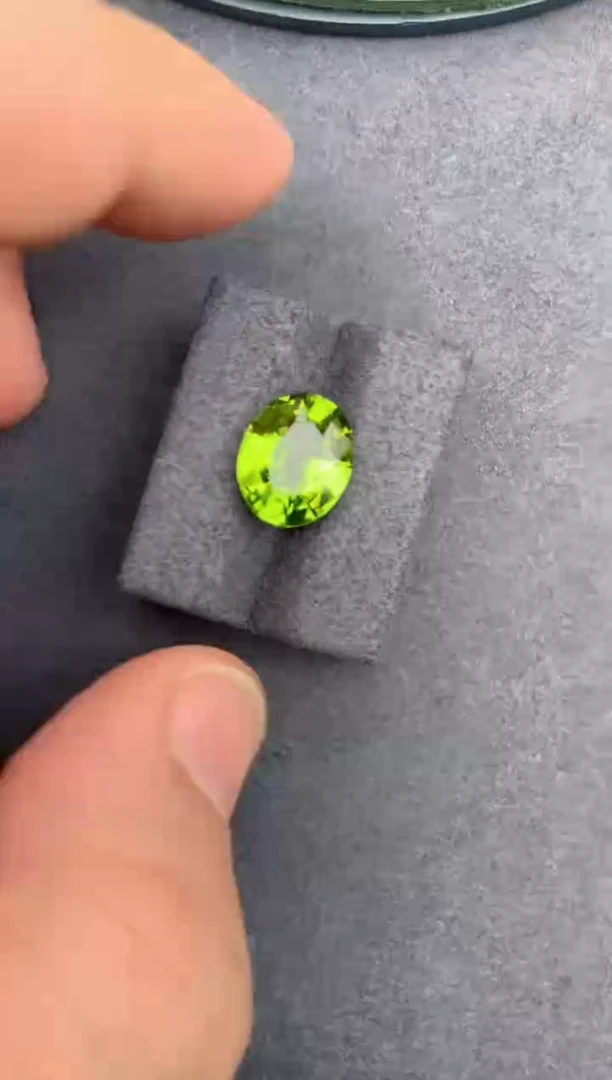 【闪购商品】橄榄石裸石未镶嵌4ct橄榄石