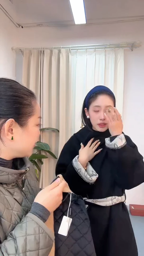 女士时尚搭配 外套