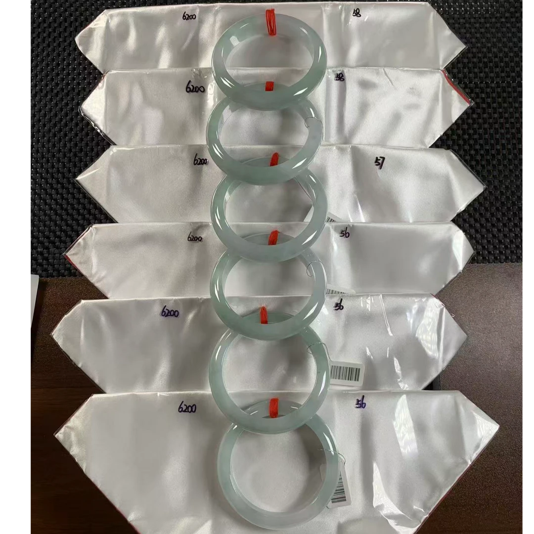 翡翠A货手镯0多样性发货，发一件