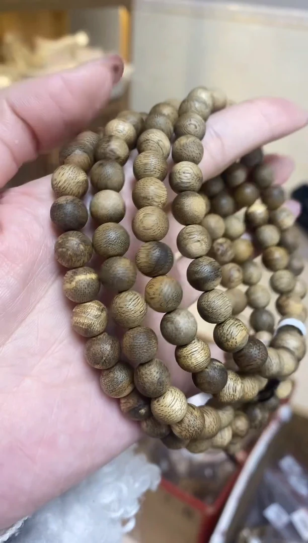 【闪购商品】沉香手串文莱圆珠长串0.9多样性发其一