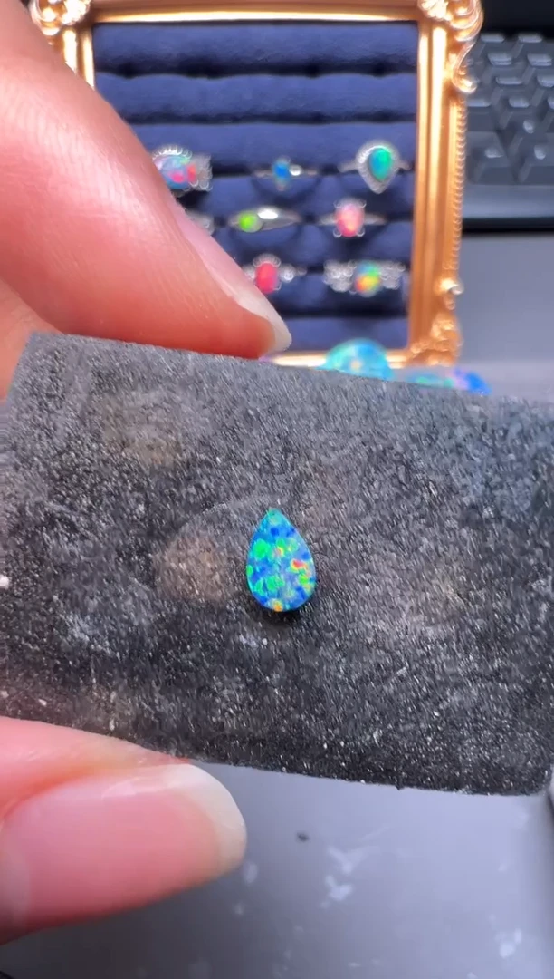 【珠珠特选】澳洲双层澳宝特价  4*6mm