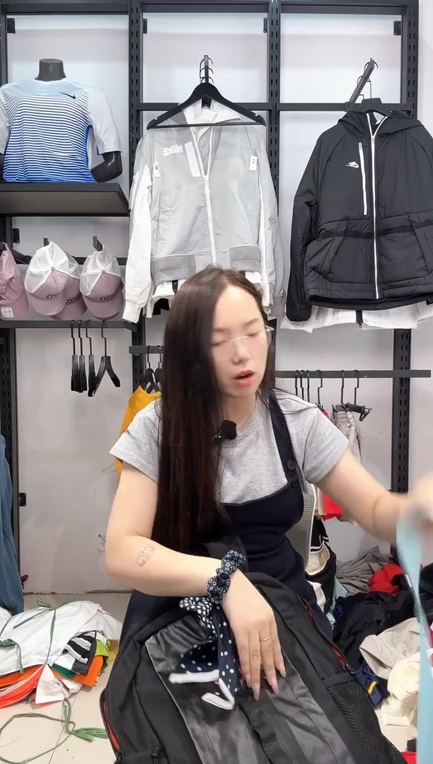 2646编码  耐克卫衣服饰过款为准 尺码