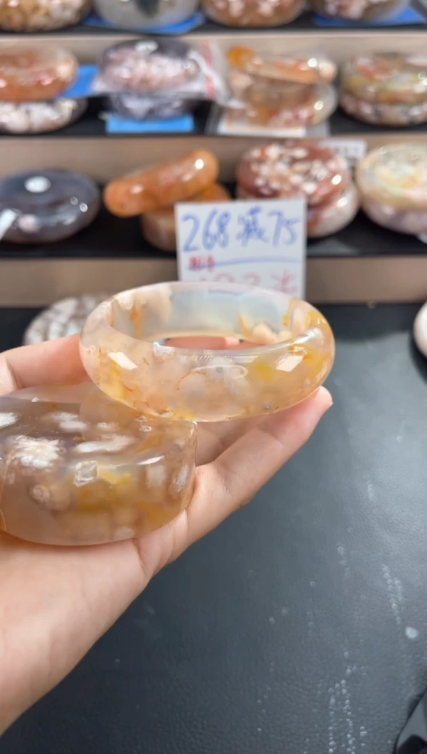 未镶嵌手镯石英质玉57