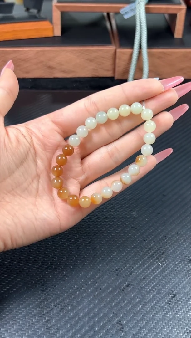 手串未镶嵌和田玉若羌微色差手串卡7*8M