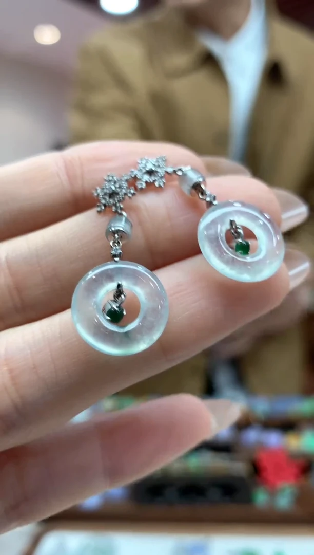 【闪购商品】翡翠耳钉18K金镶嵌耳钉