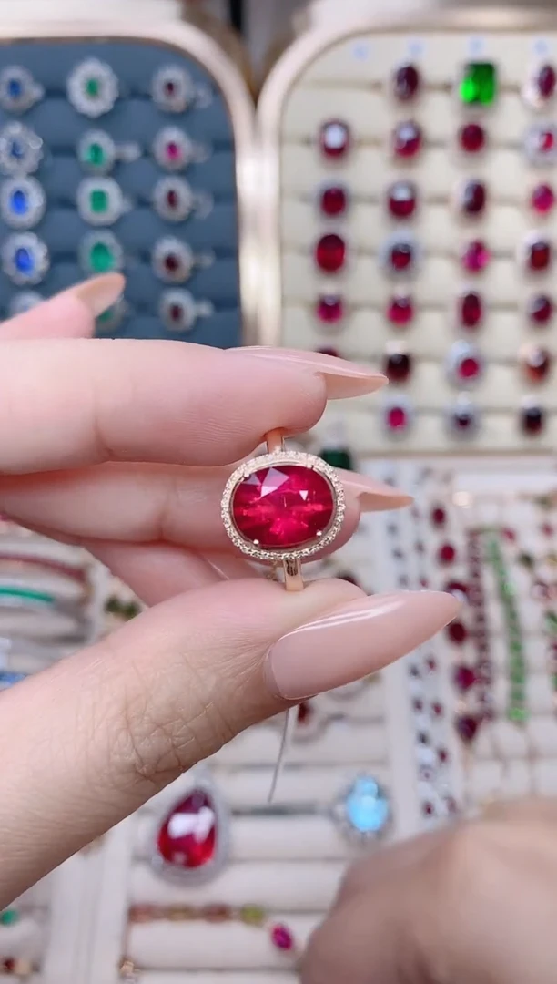 碧玺戒指18K金镶嵌碧玺3.8ct