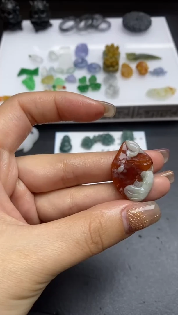 【闪购商品】定制翡翠未镶嵌翡翠毛货~