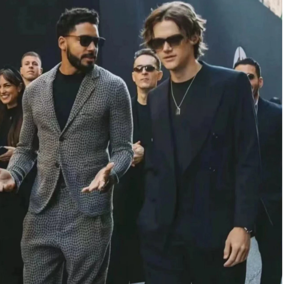 Karlcu/凯乐古【88020】MLL2025春季新款圆领T恤休闲百搭短袖