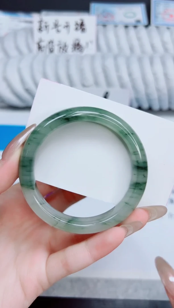 未镶嵌手镯石英质玉26/53.2