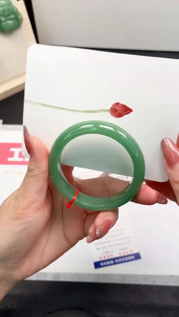 【闪购商品】石英质玉手镯未镶嵌113-54.3