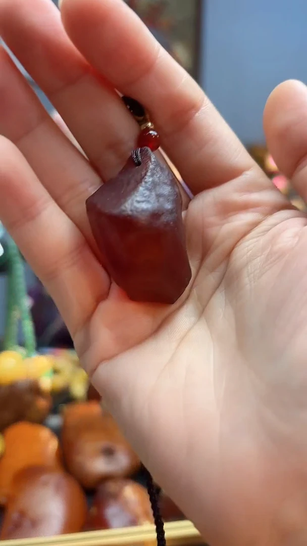 琥珀颈饰未镶嵌吊坠