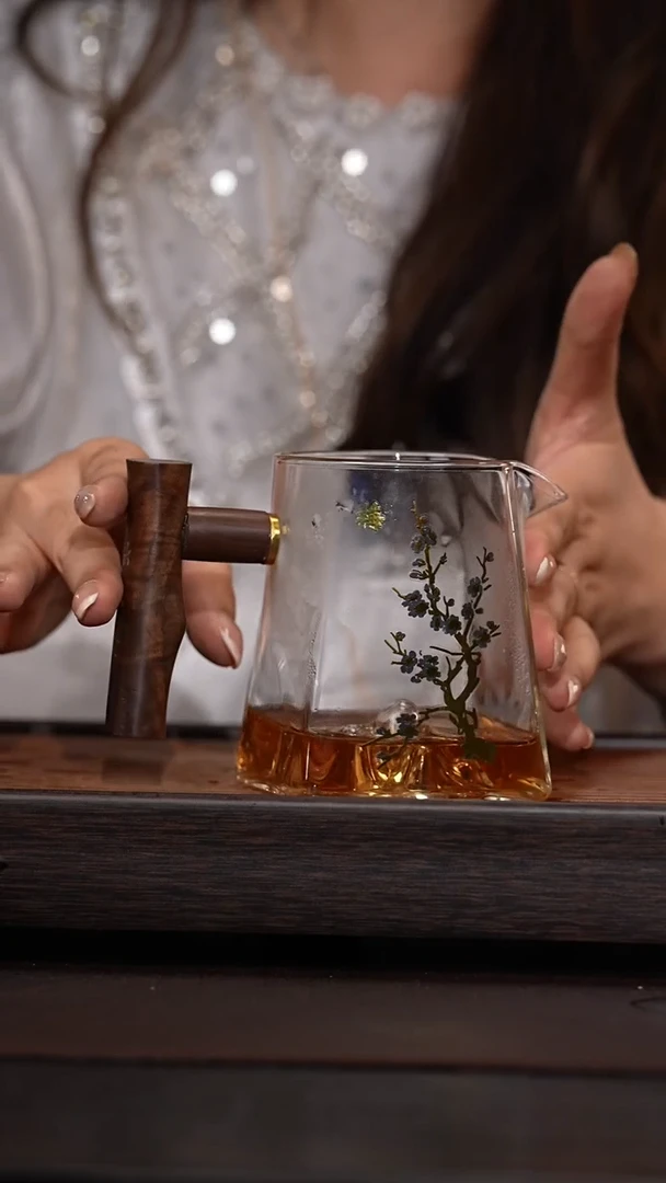 茶壶紫砂木把公道杯（梅花）