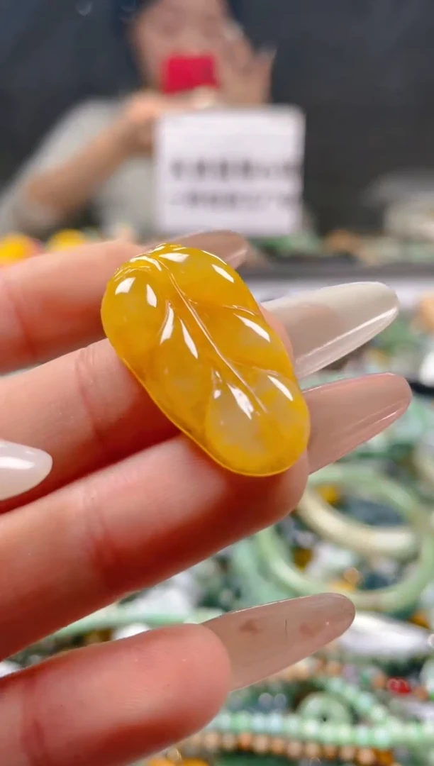 【闪购商品】翡翠颈饰未镶嵌/B/翡翠A货一图一物