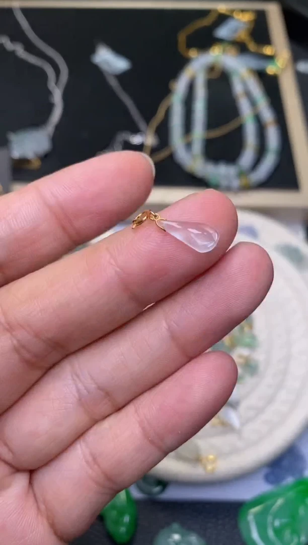 颈饰18K金镶嵌翡翠净货1153