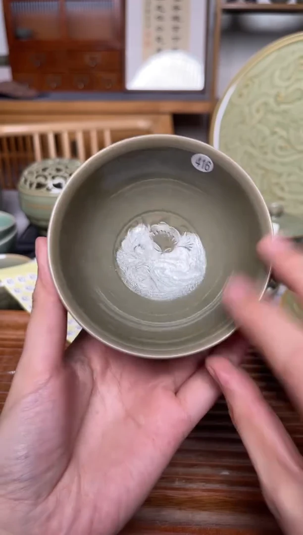 其他416王晓娜无款剔花莲半杯 微瑕