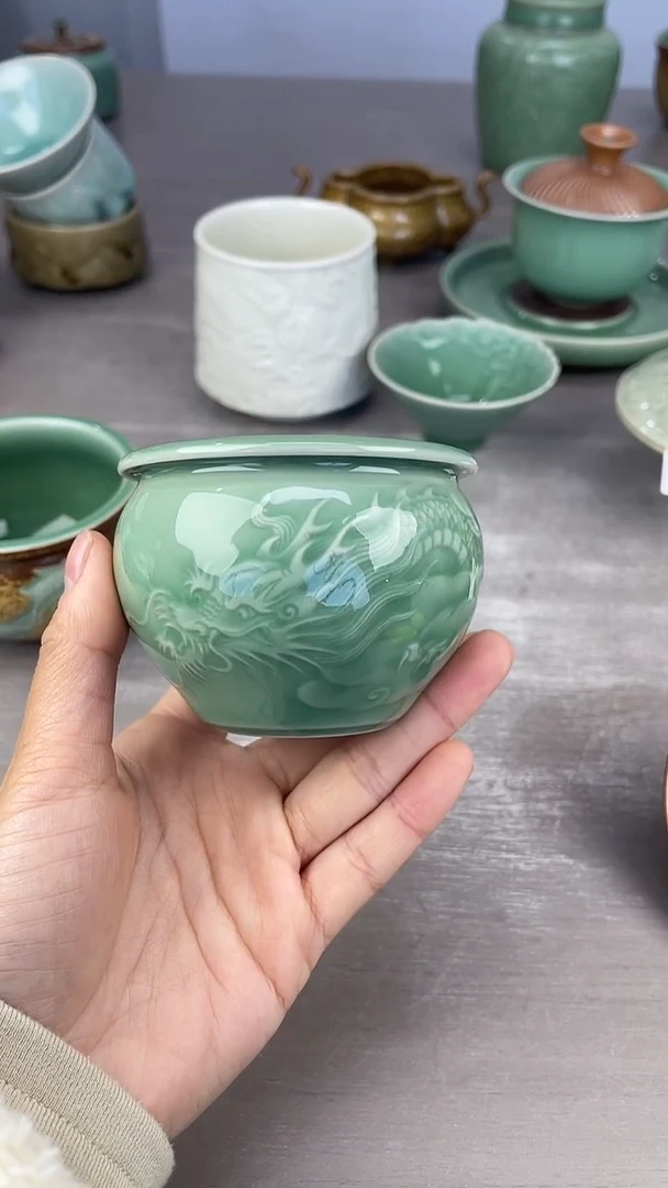 青瓷仓储清仓福利龙