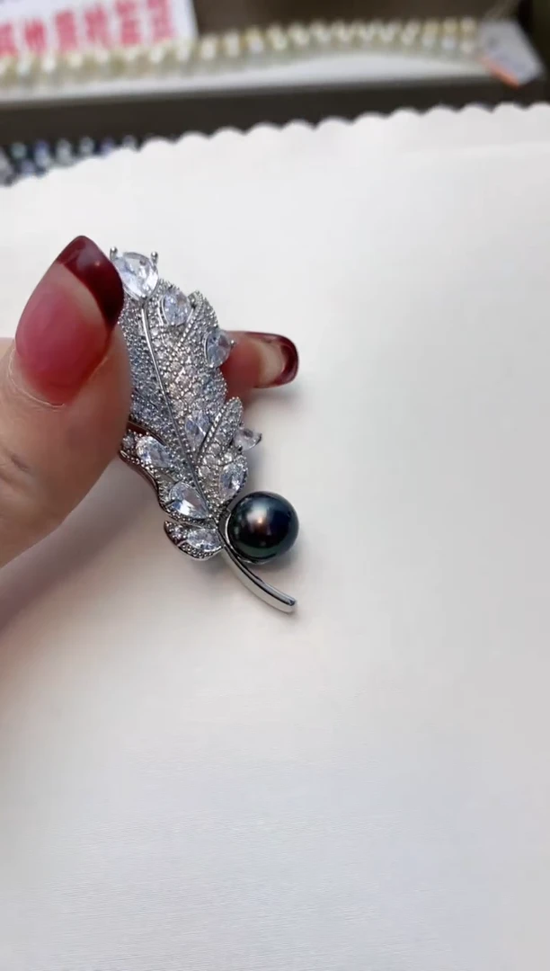 未镶嵌胸饰海水珍珠A60