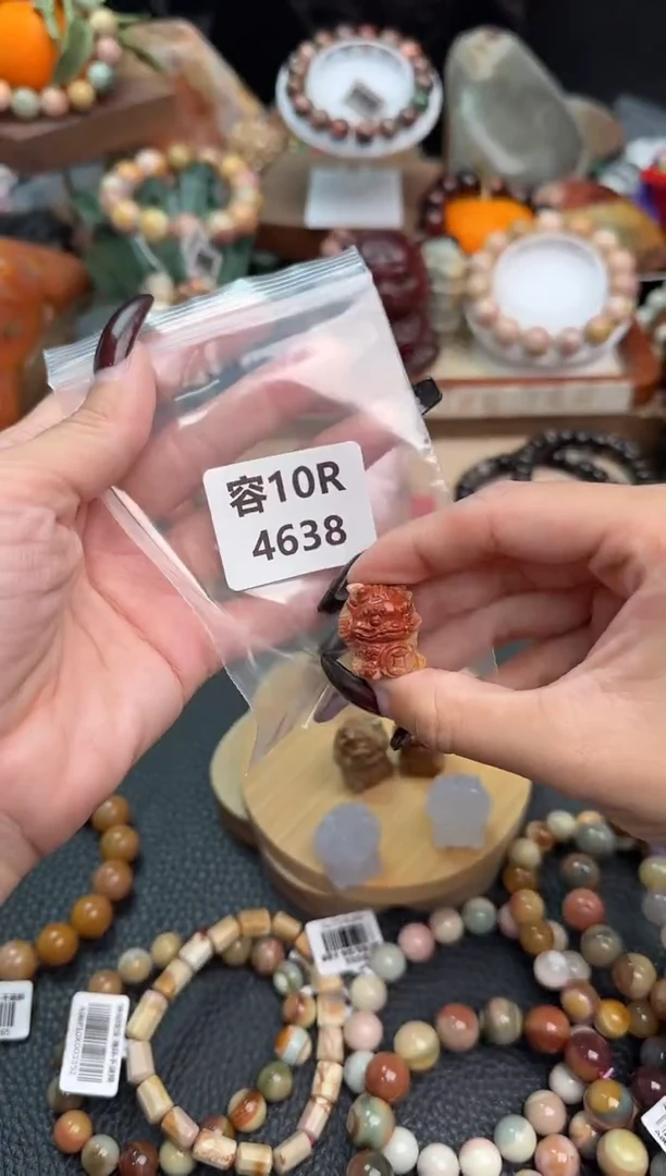 【闪购商品】石英质玉手链未镶嵌10R4638