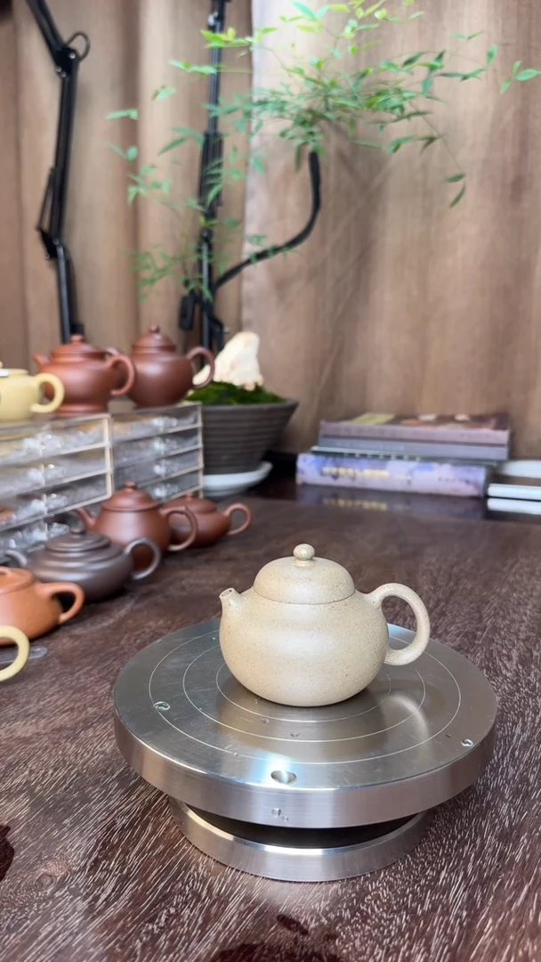 文旦壶-半手工制作（宝山黄降坡-30目）容量：140CC“微瑕慎拍”