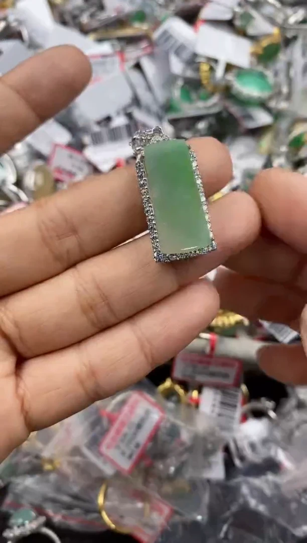 银S925镶嵌戒指翡翠333              1