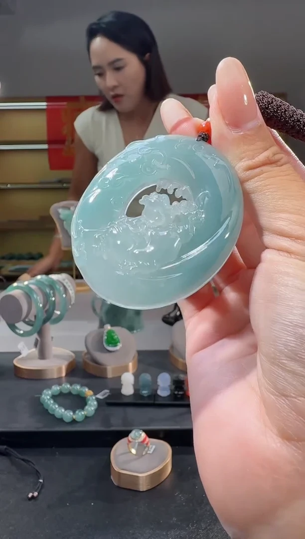 翡翠未镶嵌吊坠(不含链)纯天然A货翡翠三足蟾（多样性发其一）