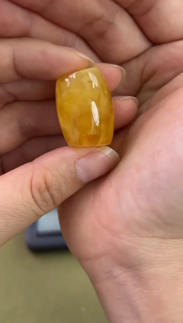 裸石琥珀未镶嵌琥珀蜜蜡吊坠