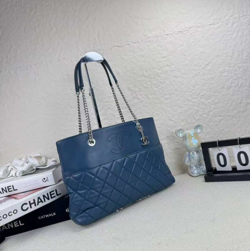 95新 Chanel/香奈儿 蓝银外缝线logo托特单肩包 底长34 24开