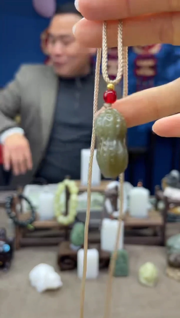 【闪购商品】和田玉颈饰未镶嵌1