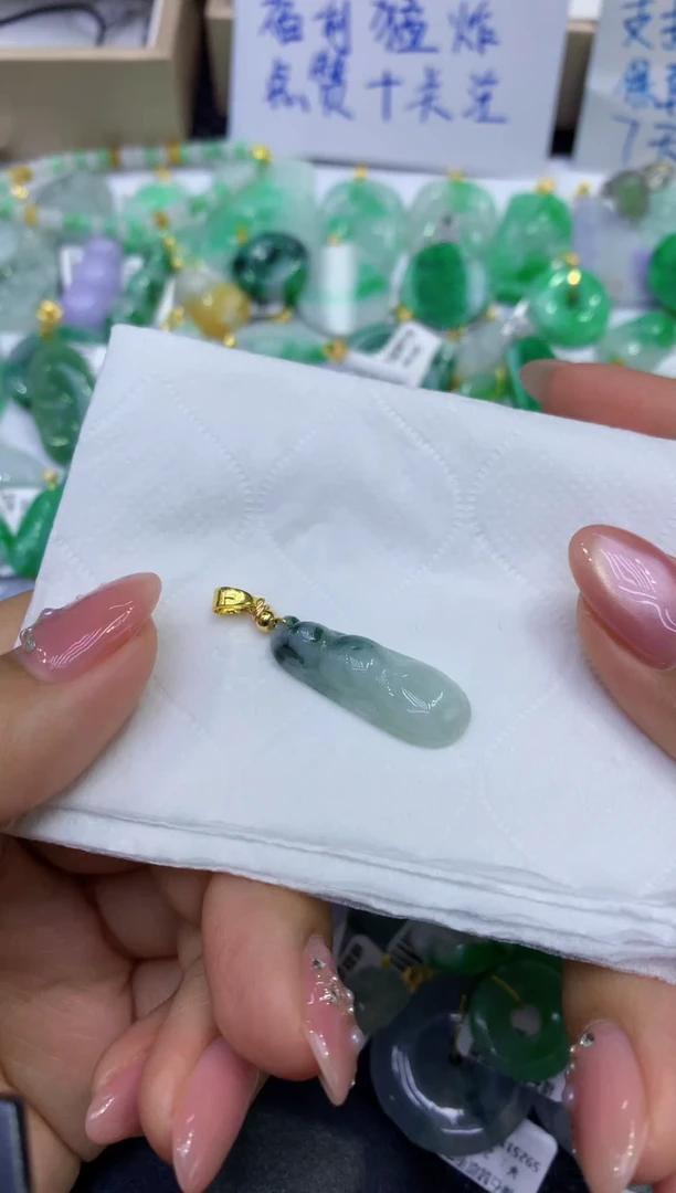 颈饰未镶嵌翡翠天然缅甸A货翡翠