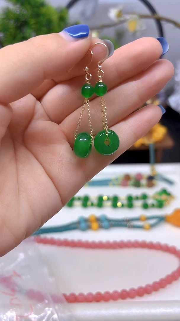 14K金镶嵌翡翠耳饰E303