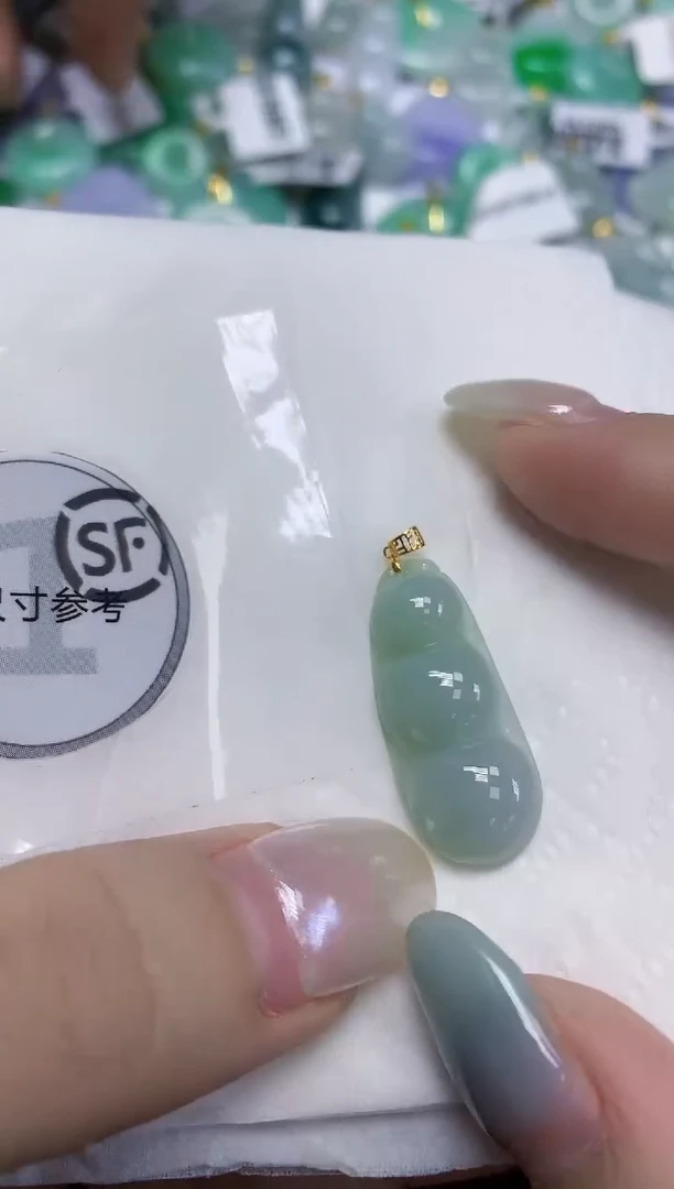 翡翠18K金镶嵌颈饰天然缅甸翡翠A货百元以上9元证书费自理