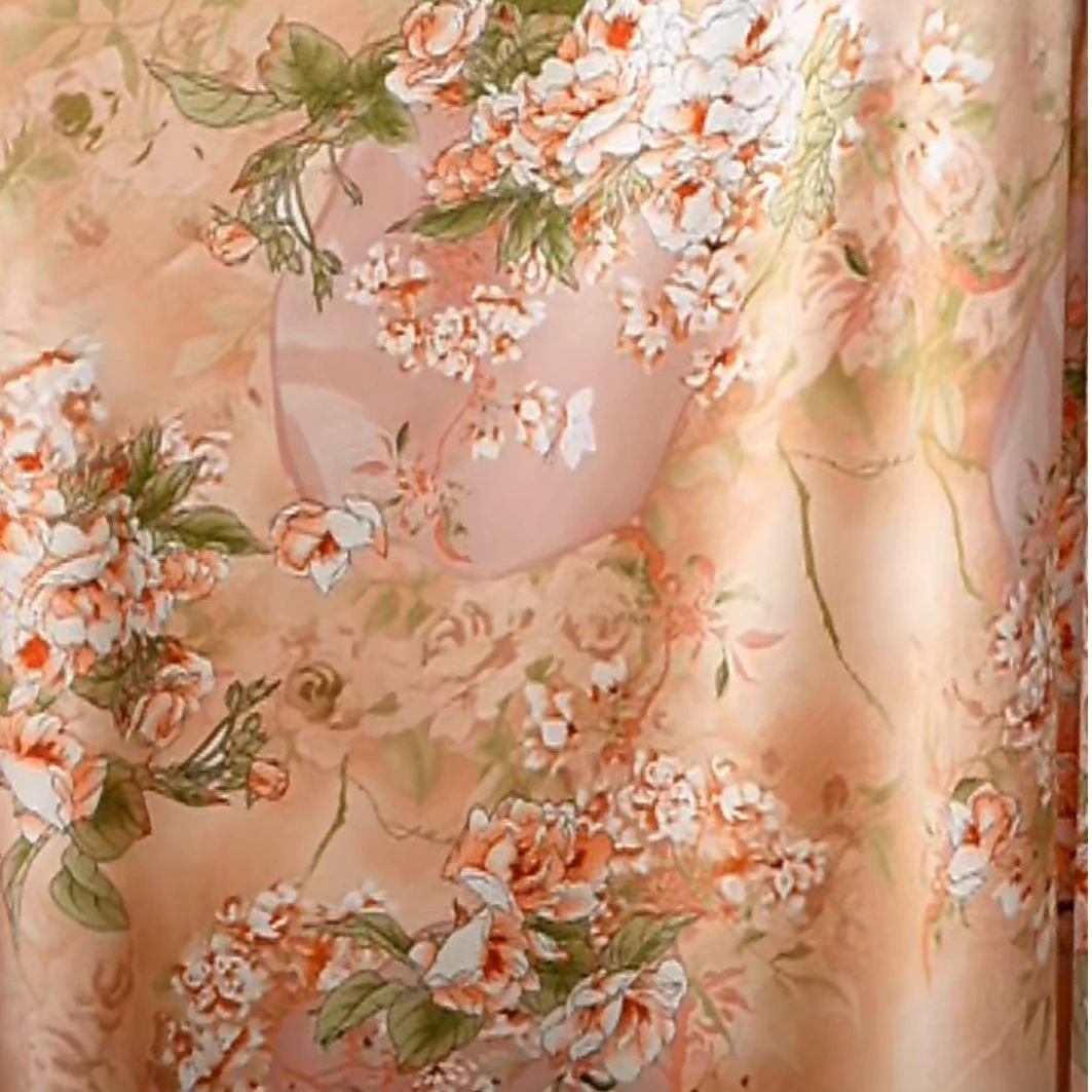 粉底绿叶红花云锦缎时装面料（不支持7天无理由）