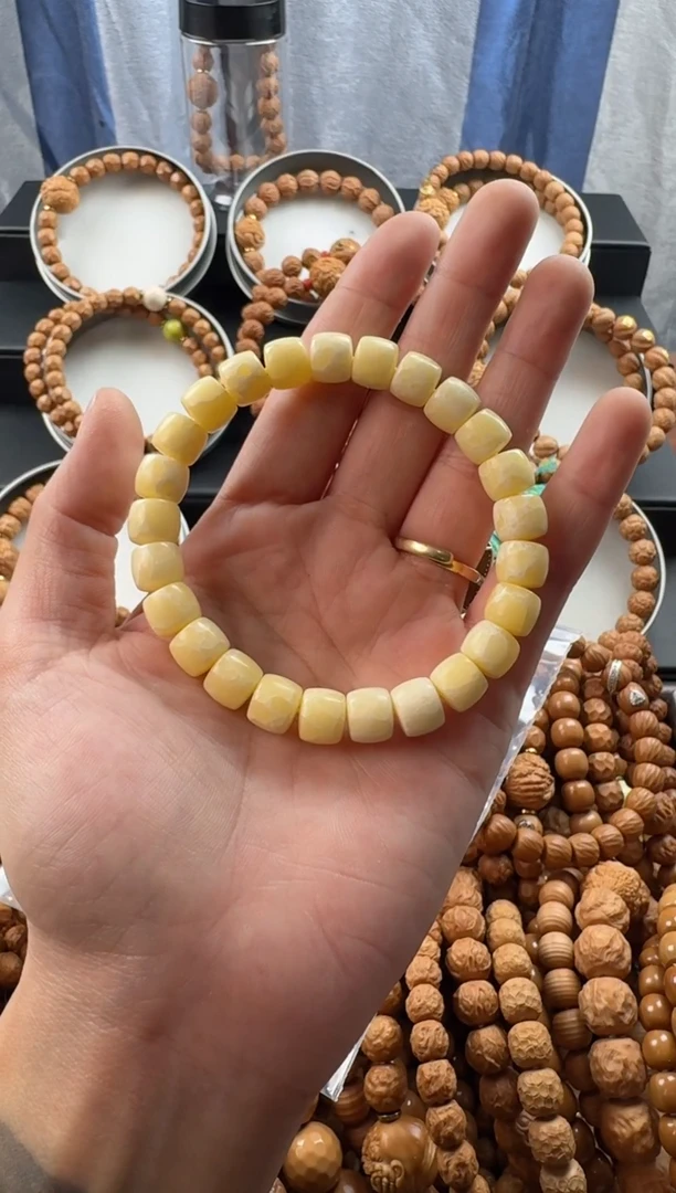 手串猴头核桃猴头手串