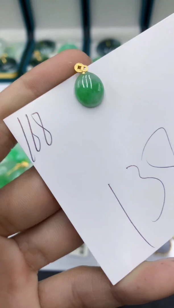 【闪购商品】翡翠颈饰18K金镶嵌翡翠