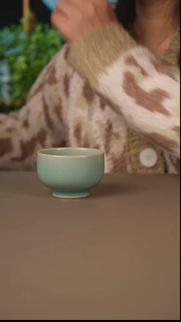 仿古天青罗汉杯微暇