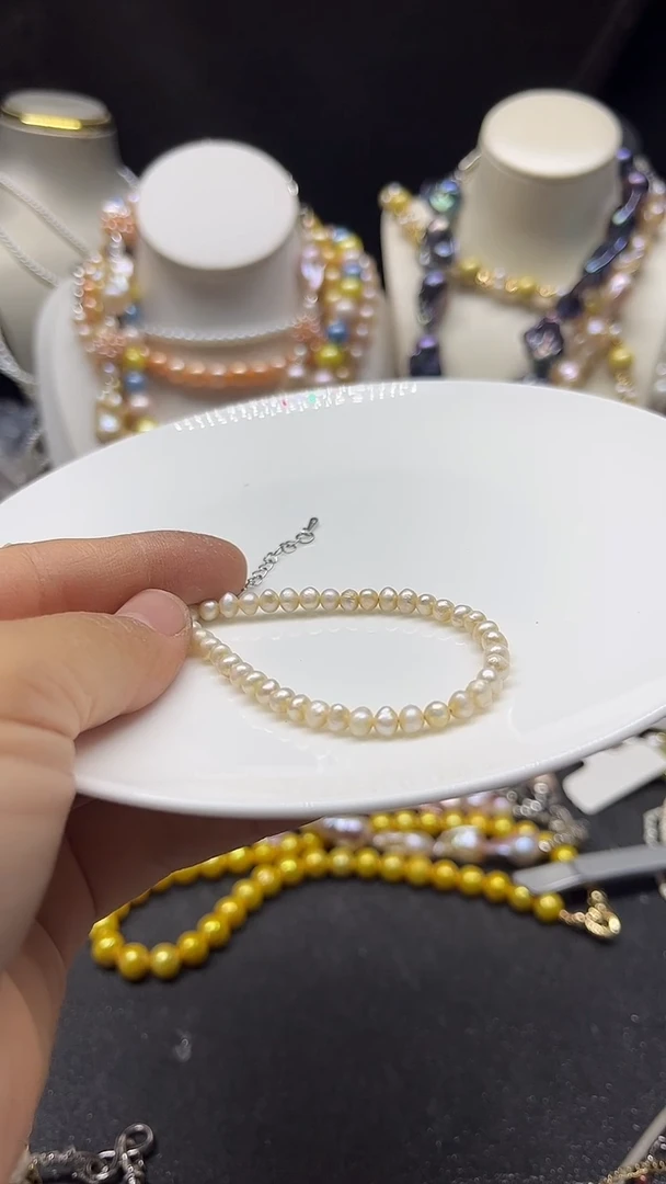 颈饰未镶嵌淡水珍珠多人手链