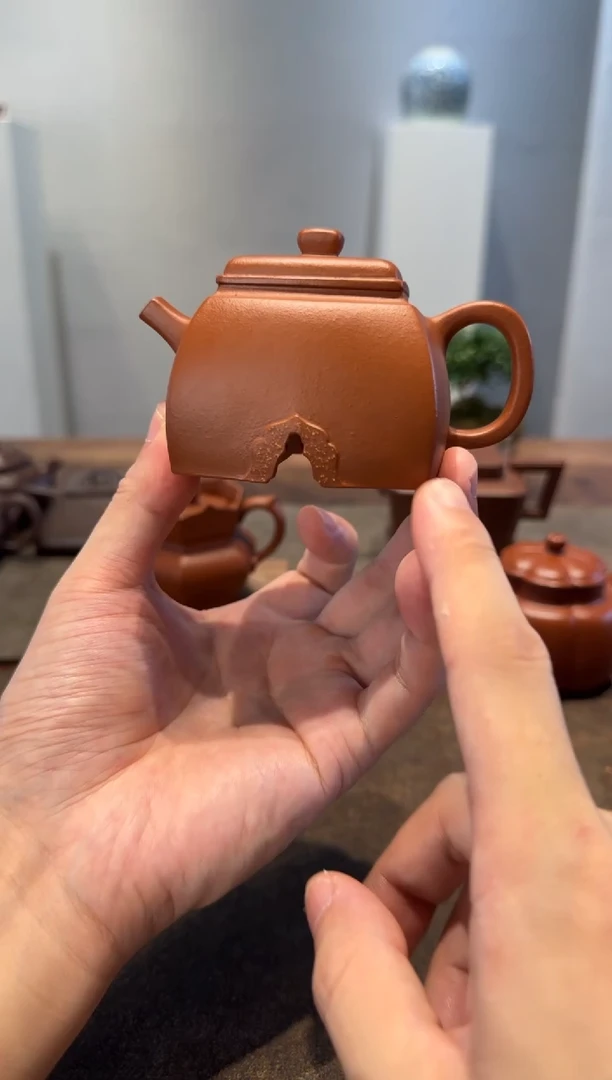茶壶紫砂T**T紫砂壶小悟空朱泥120cc