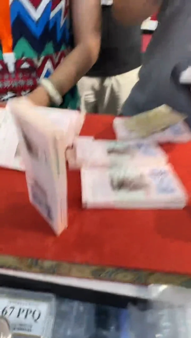 【大场专属福利】带评级鉴定-红二凸一角整刀不挑号福利