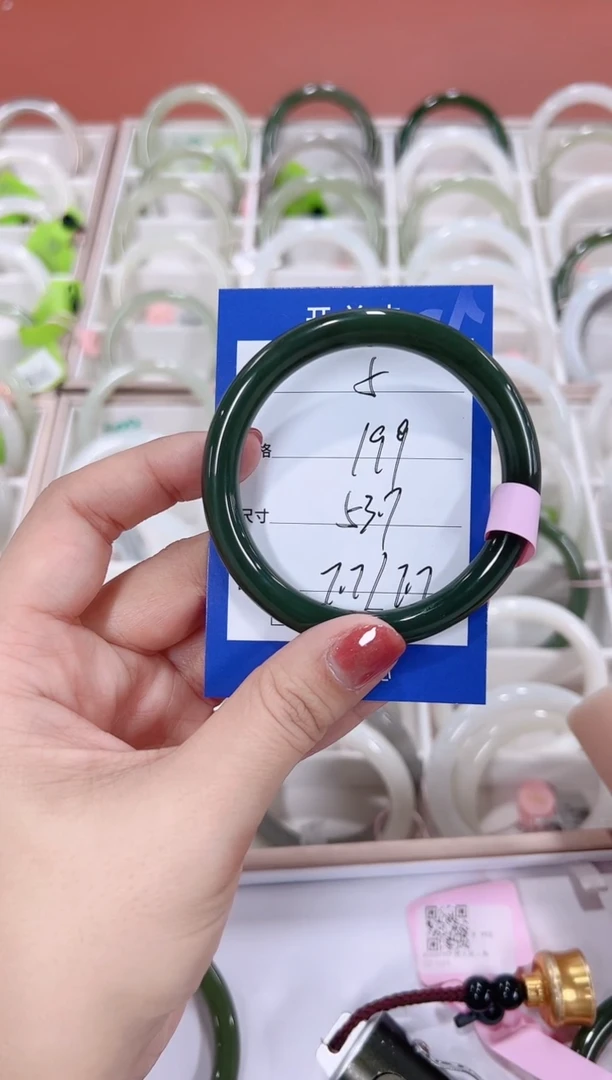 未镶嵌手镯和田玉碧玉美人05