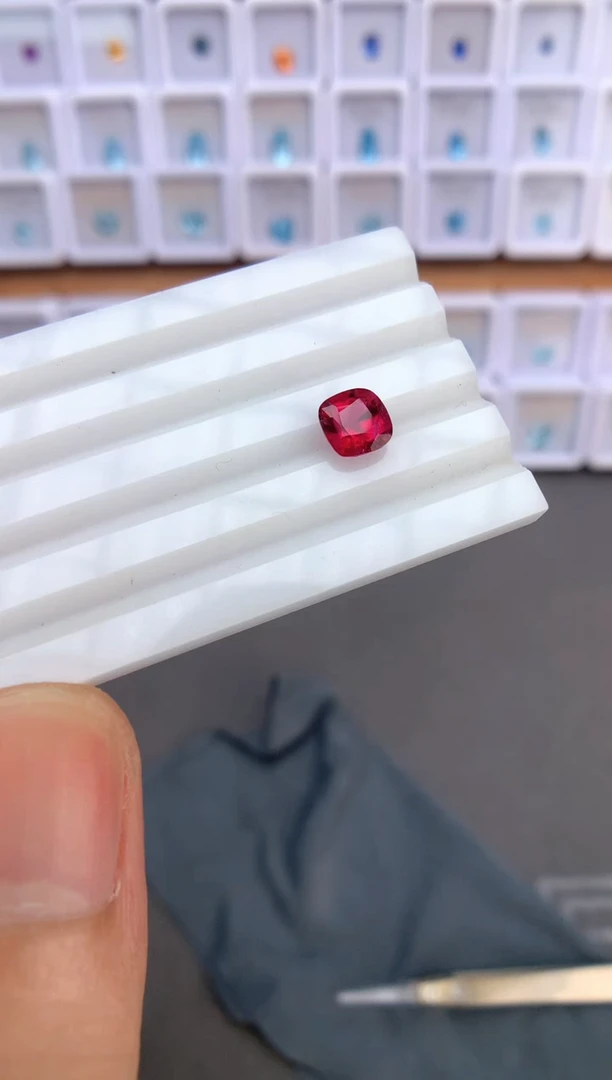 未镶嵌裸石定制碧玺1.21ct 09071