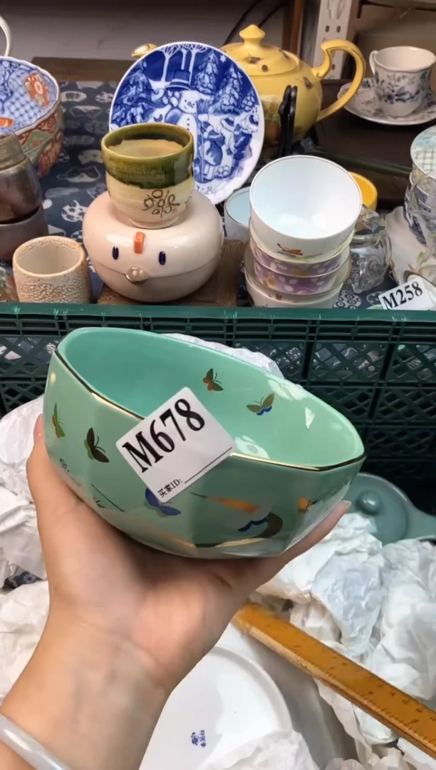瓷片?****r[○･｀Д´･ ○][○･｀Д´･ ○]
