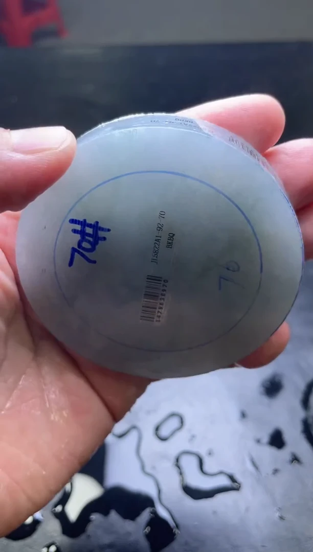 未镶嵌手镯定制翡翠知****.翡翠定制手镯含芯
