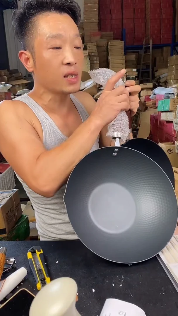 食品级塑料重****人1德马克鱼鳞锅34带耳 无盖 用过的