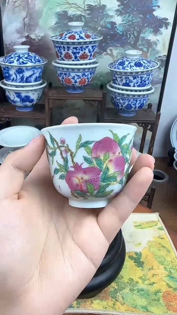 陶瓷粉彩三多铃铛杯