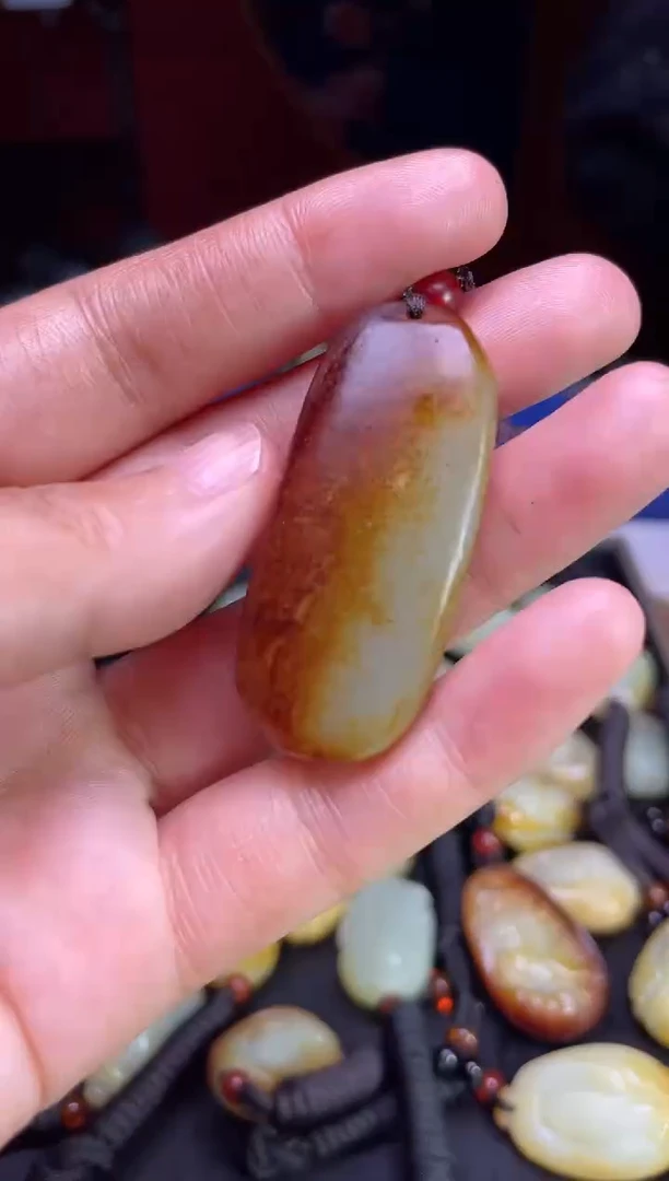 颈饰未镶嵌和田玉132