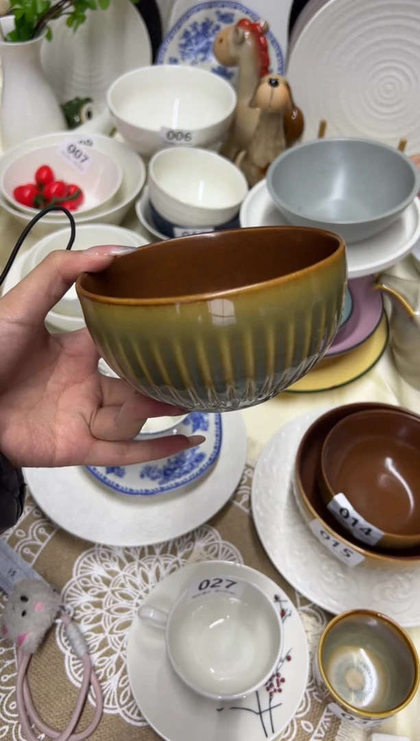 新骨瓷049瑕疵 素彩绿5寸米饭碗