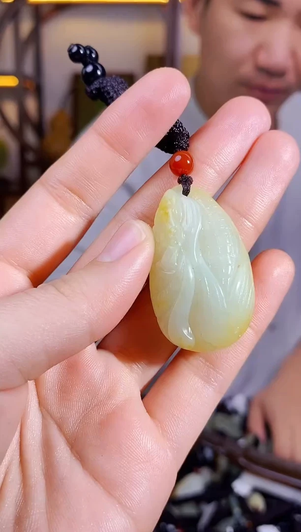 【闪购商品】和田玉颈饰未镶嵌1