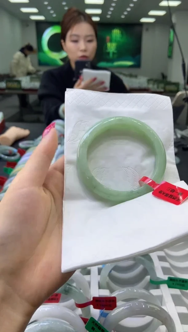 未镶嵌手镯翡翠0059372